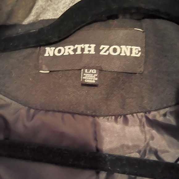 Peacoat - Picture 3 of 3